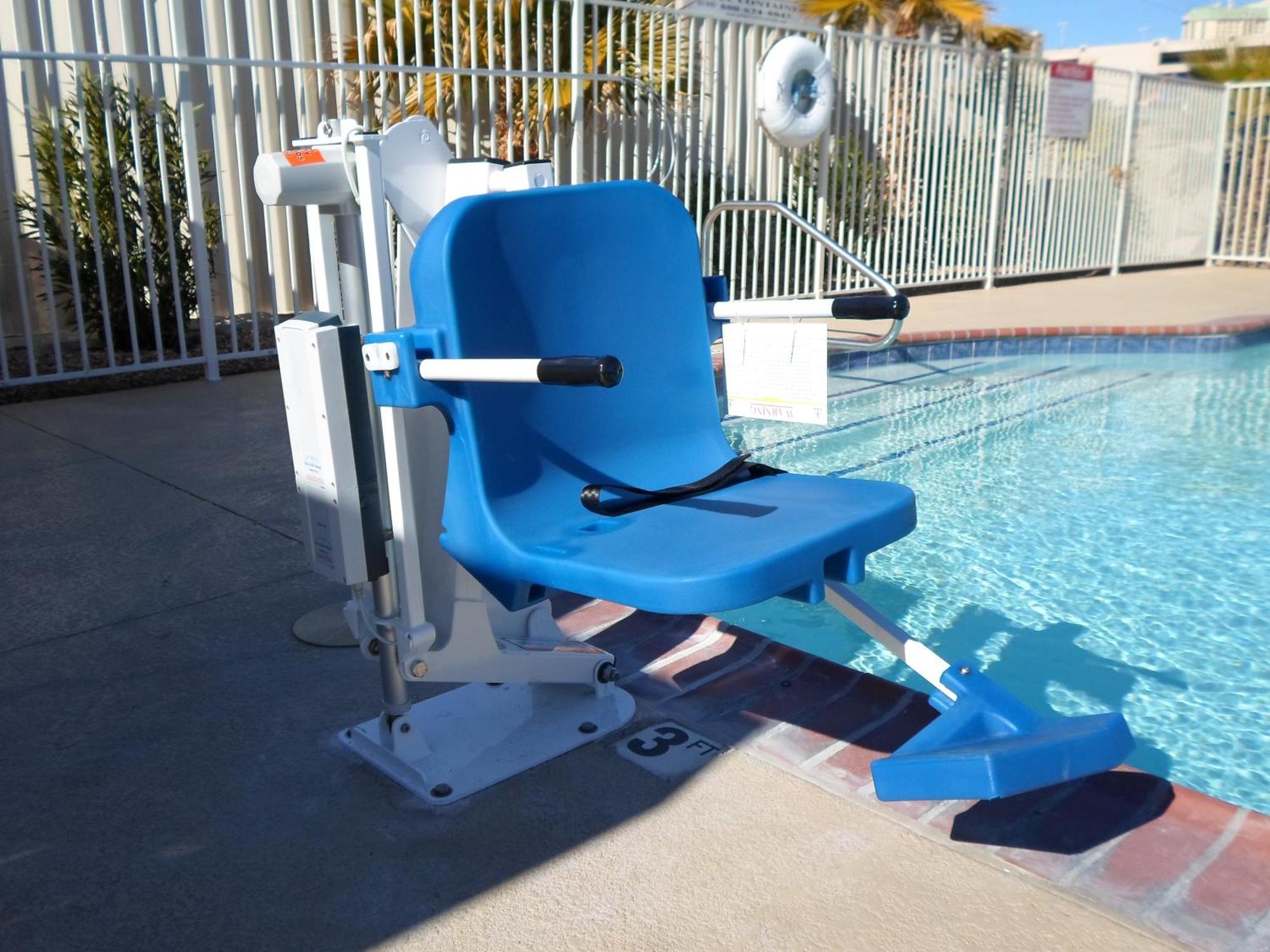 Howard Johnson By Wyndham Las Vegas Near The Strip Екстериор снимка