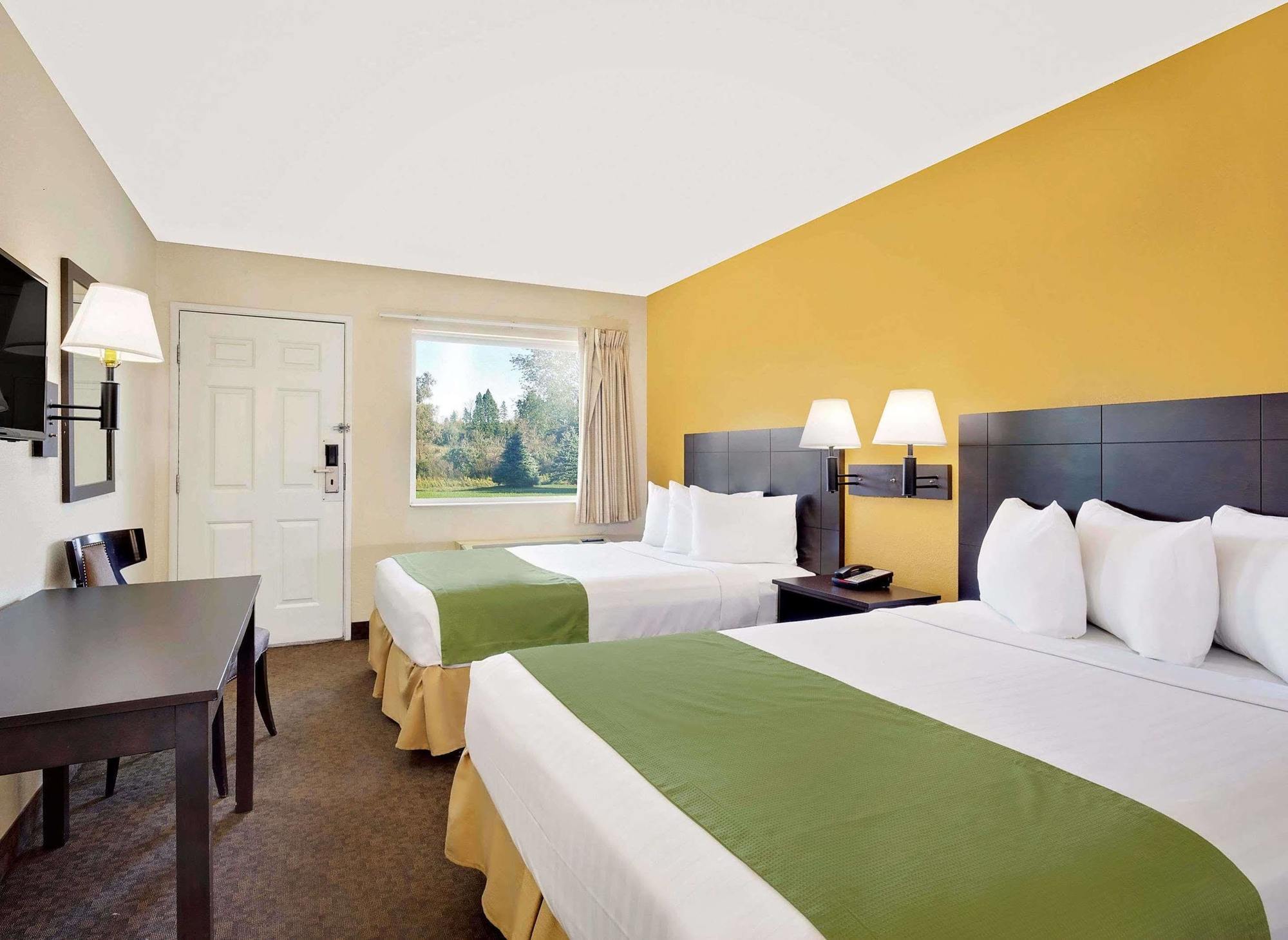 Howard Johnson By Wyndham Las Vegas Near The Strip Екстериор снимка