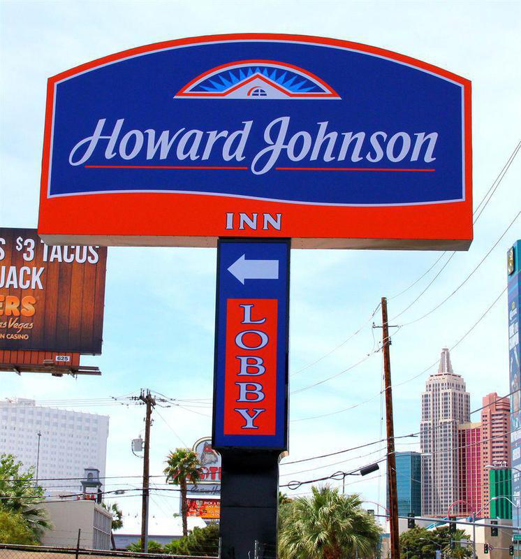 Howard Johnson By Wyndham Las Vegas Near The Strip Екстериор снимка
